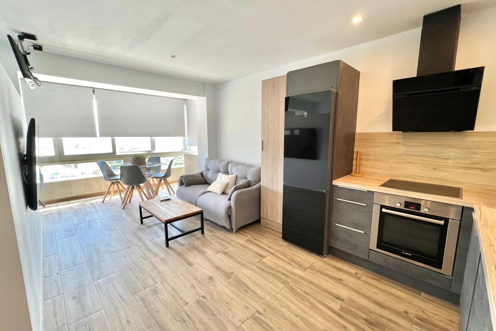 Beachfront- Junto A La Playa Y Con Impresionantes Vistas Al Mar Apartment Marbella