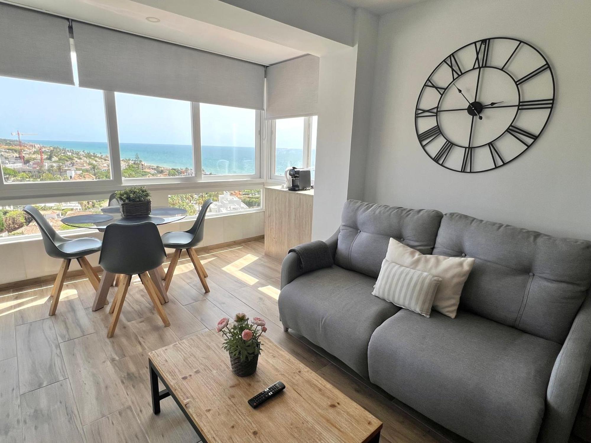 Apartment Beachfront- Junto A La Playa Y Con Impresionantes Vistas Al Mar *