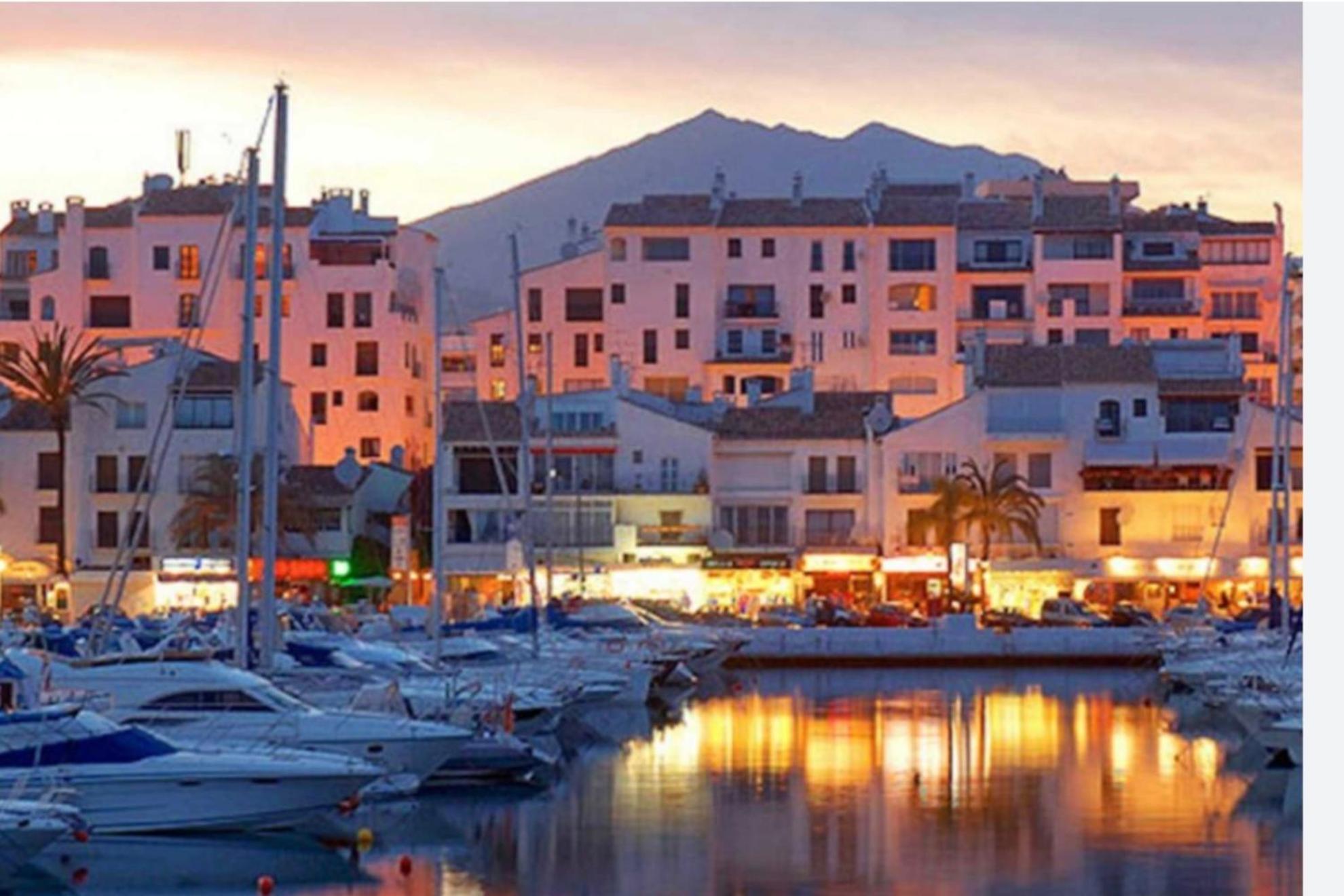 Apartment Beachfront- Junto A La Playa Y Con Impresionantes Vistas Al Mar Marbella